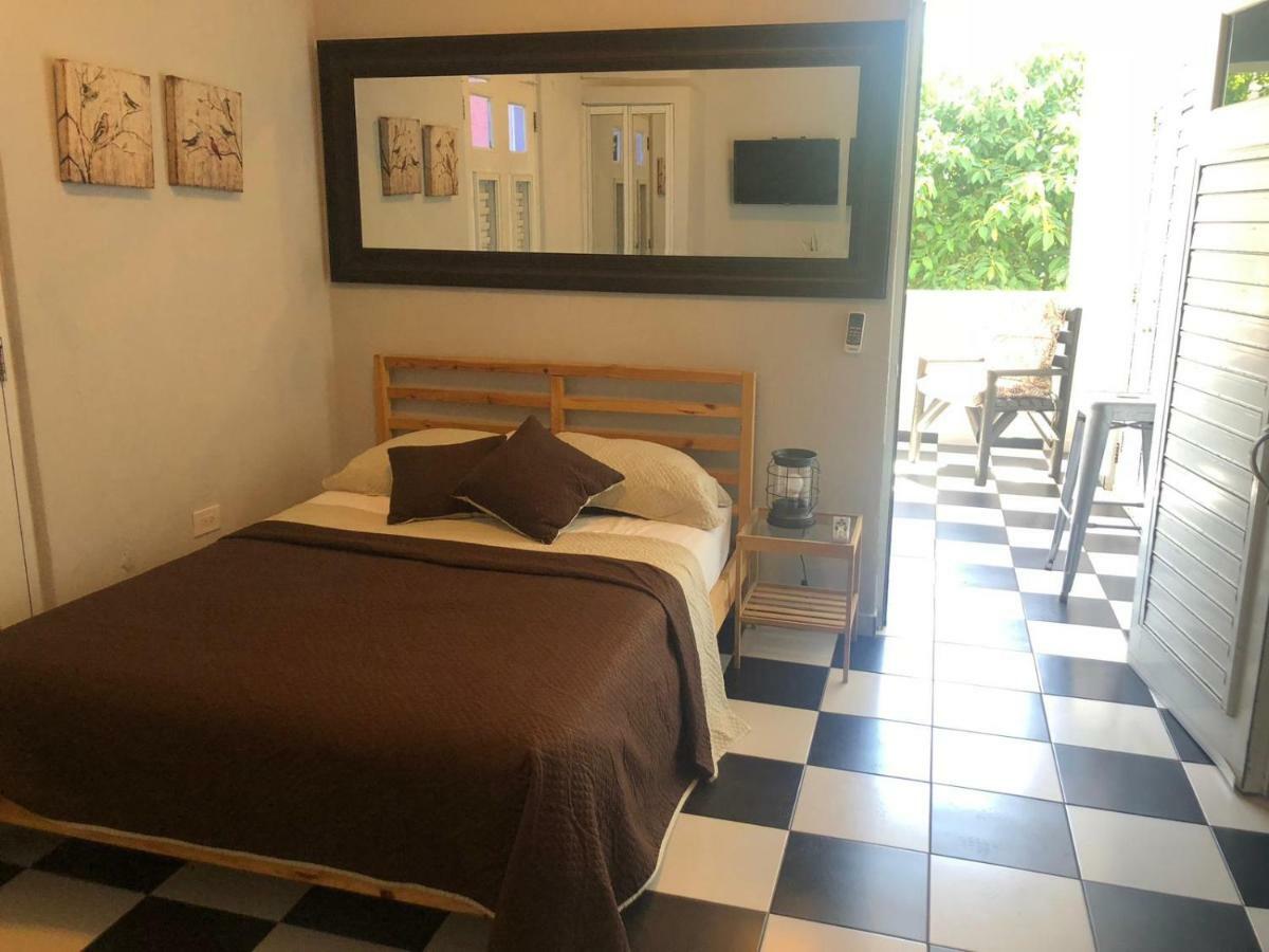 Casa Luna Guest House Сан Хуан Екстериор снимка