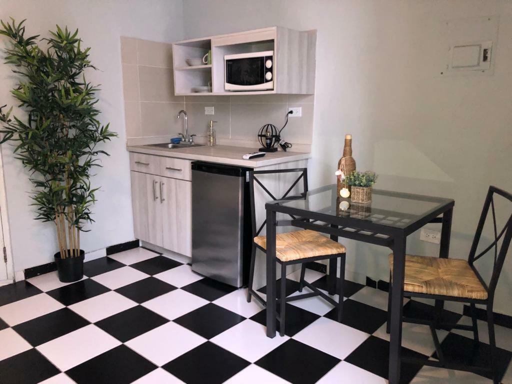 Casa Luna Guest House Сан Хуан Екстериор снимка